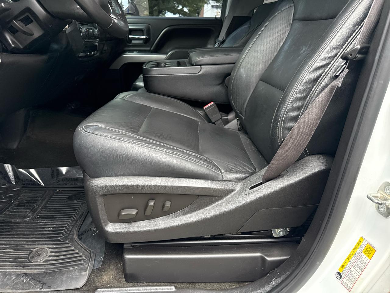 Chevrolet Silverado 2500HD LT Crew Cab 2WD 2015