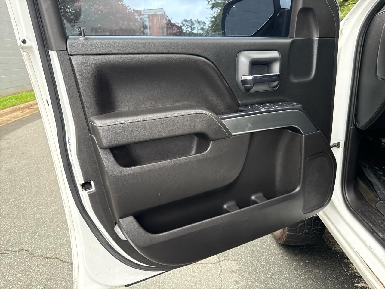 Chevrolet Silverado 2500HD LT Crew Cab 2WD 2015