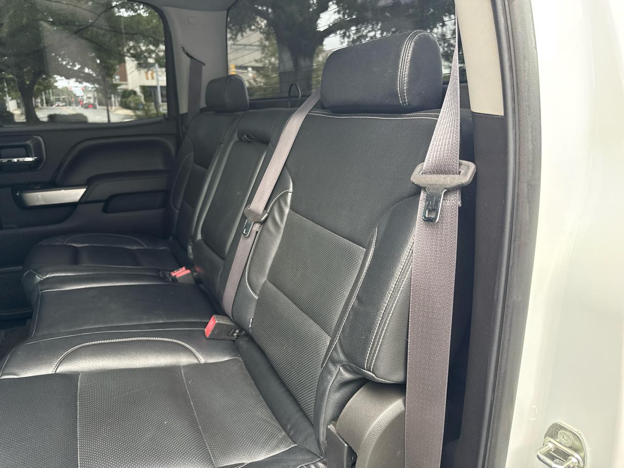 Chevrolet Silverado 2500HD LT Crew Cab 2WD 2015