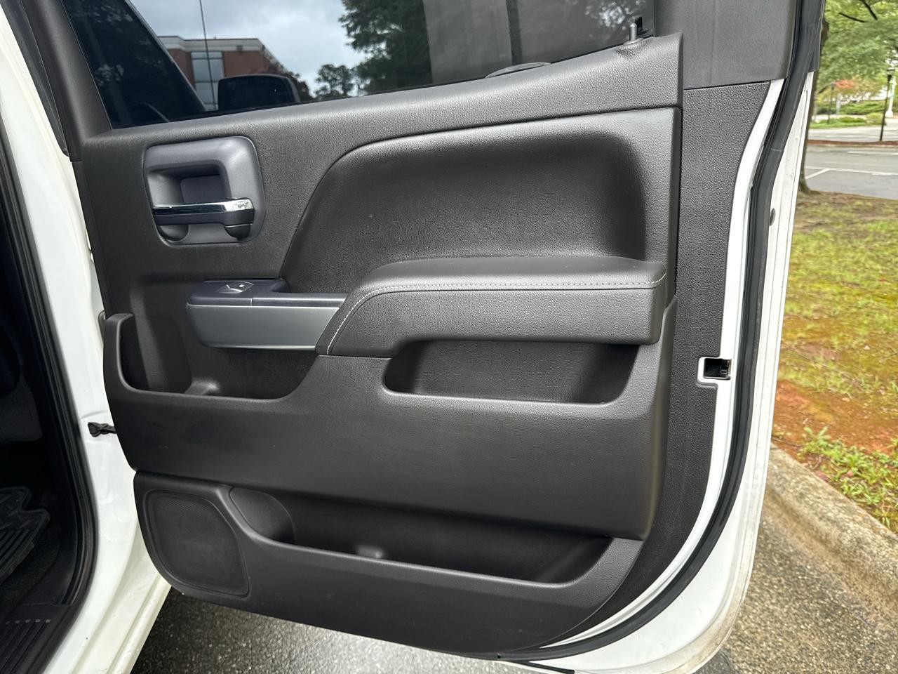 Chevrolet Silverado 2500HD LT Crew Cab 2WD 2015
