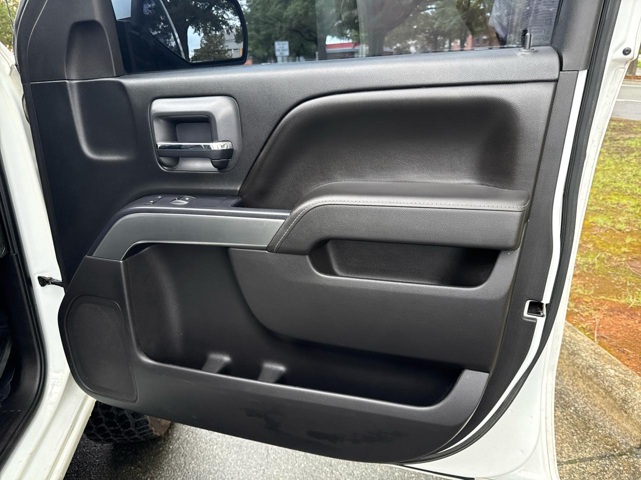 Chevrolet Silverado 2500HD LT Crew Cab 2WD 2015
