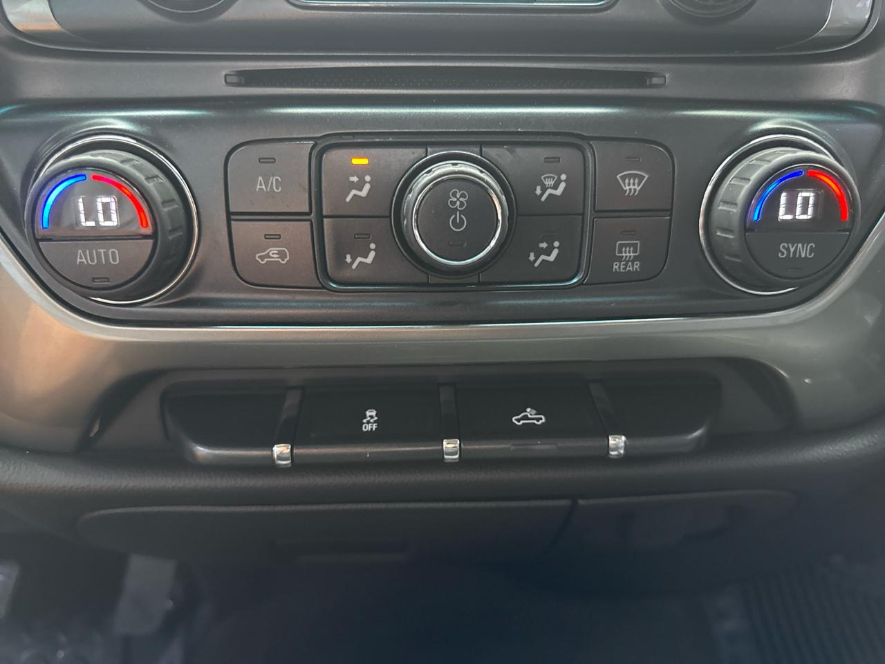 Chevrolet Silverado 2500HD LT Crew Cab 2WD 2015