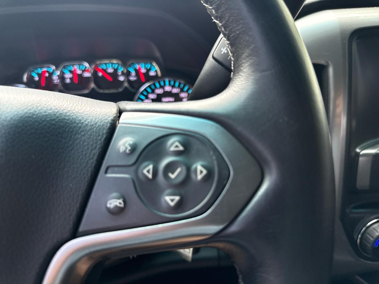 Chevrolet Silverado 2500HD LT Crew Cab 2WD 2015