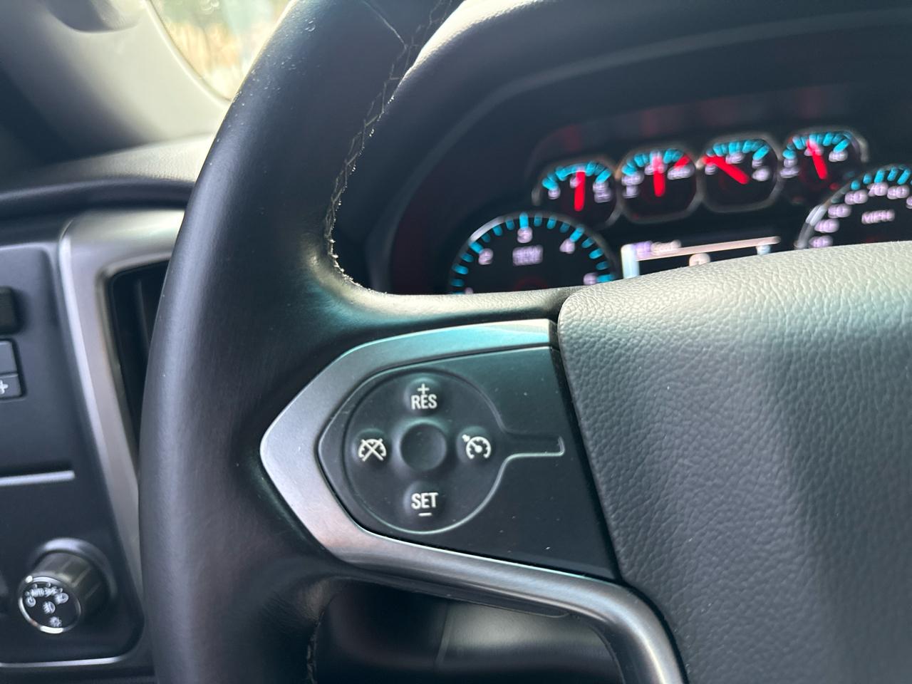 Chevrolet Silverado 2500HD LT Crew Cab 2WD 2015