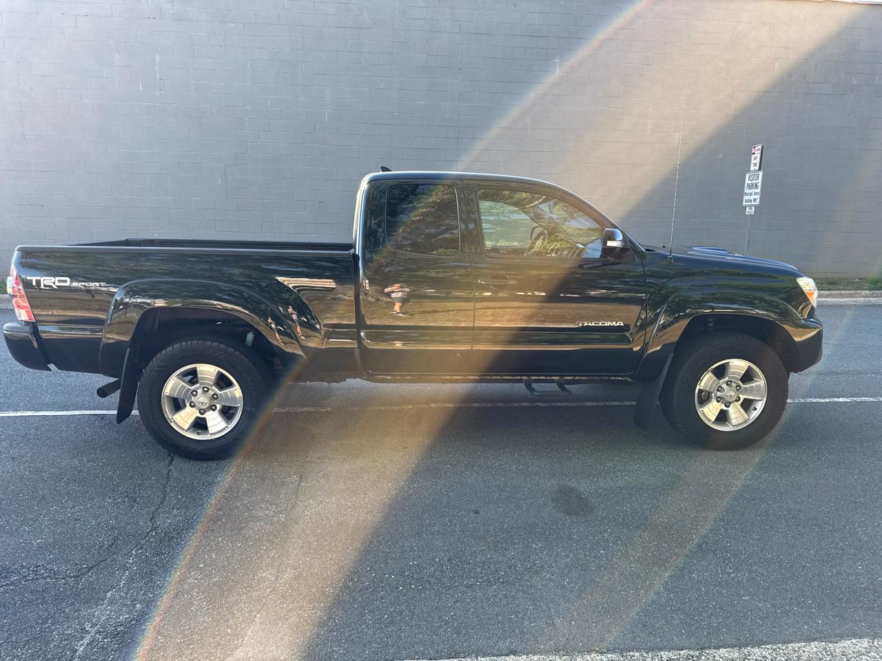 Toyota Tacoma PreRunner Access Cab V6 5AT 2WD 2014