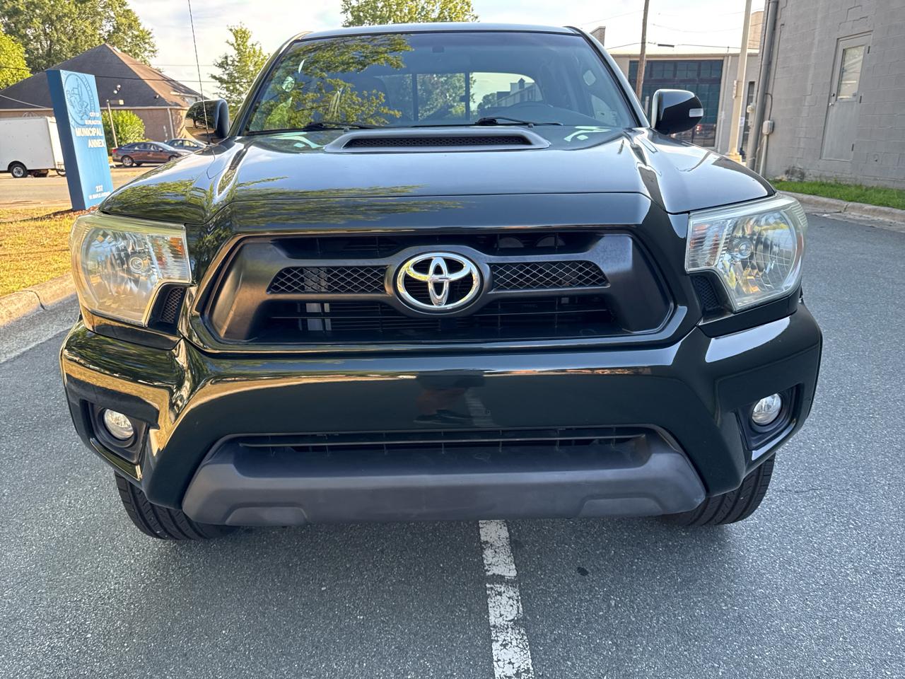 Toyota Tacoma PreRunner Access Cab V6 5AT 2WD 2014