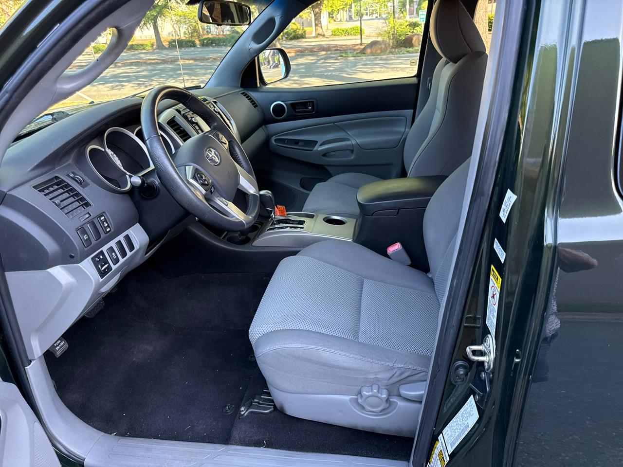 Toyota Tacoma PreRunner Access Cab V6 5AT 2WD 2014