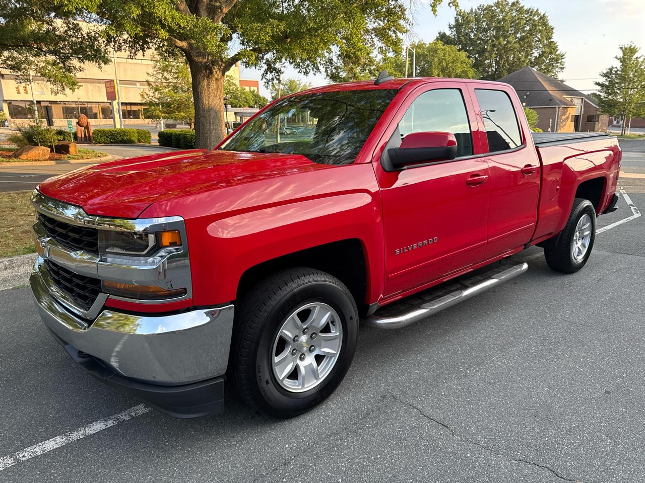 2018 Chevrolet Silverado 1500 LT Ext Cab 4WD 4D