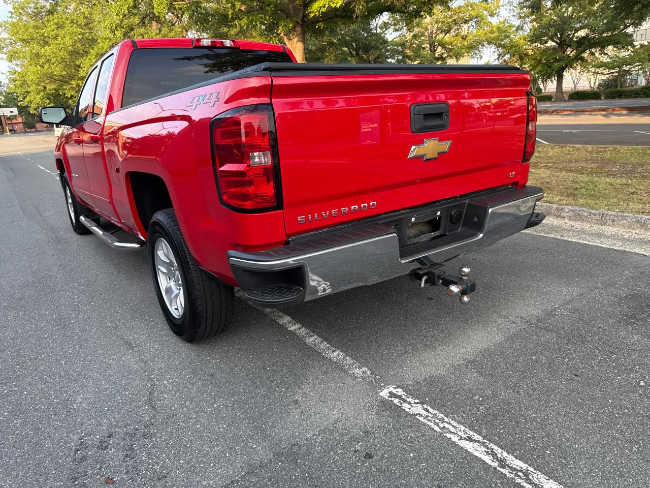 Chevrolet Silverado 1500 LT Ext Cab 4WD 4D 2018