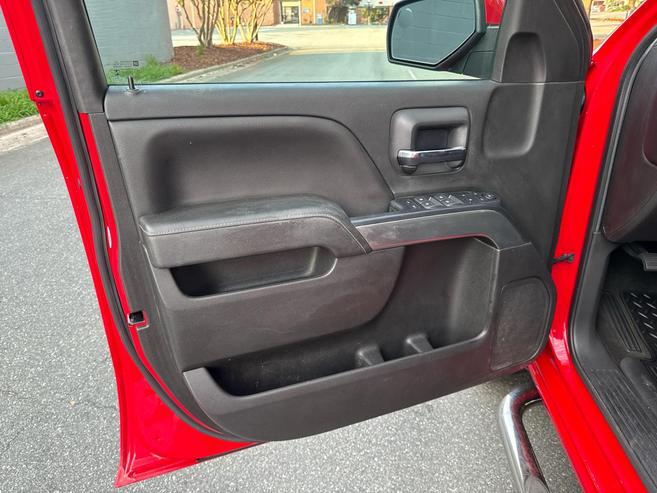 Chevrolet Silverado 1500 LT Ext Cab 4WD 4D 2018