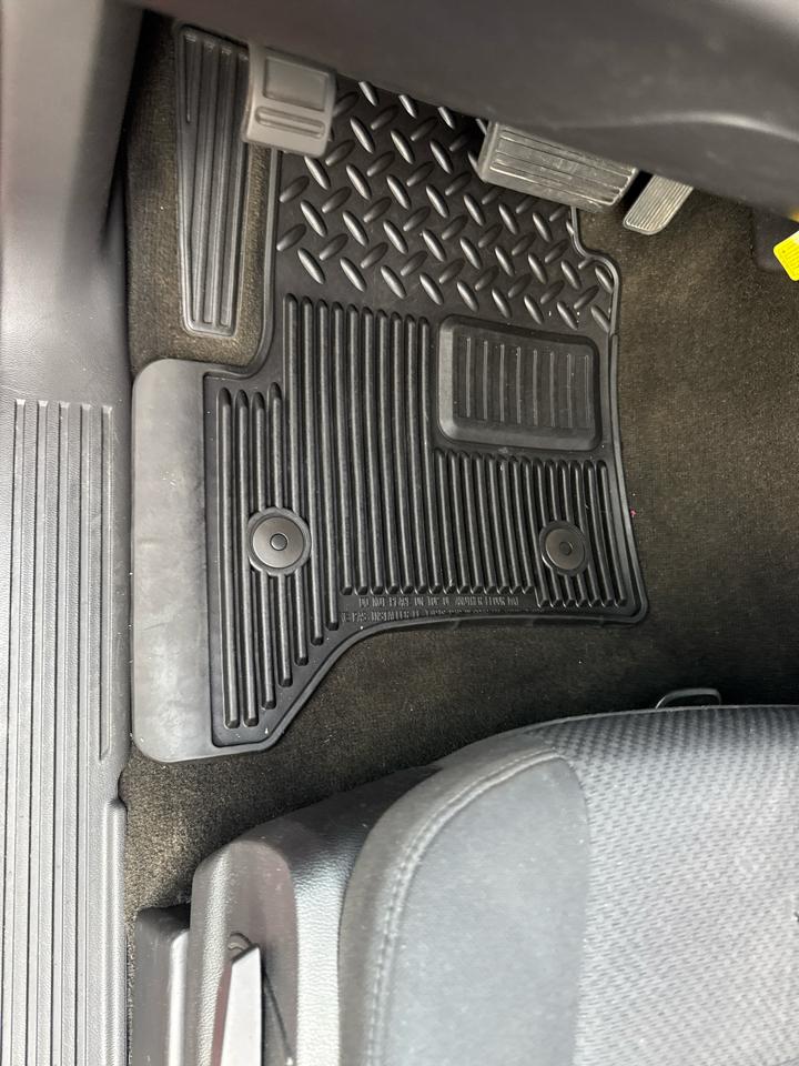 Chevrolet Silverado 1500 LT Ext Cab 4WD 4D 2018