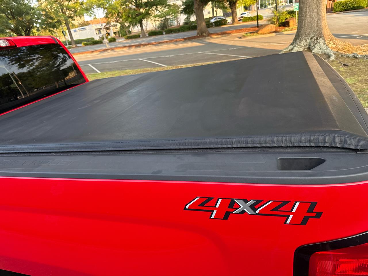 Chevrolet Silverado 1500 LT Ext Cab 4WD 4D 2018