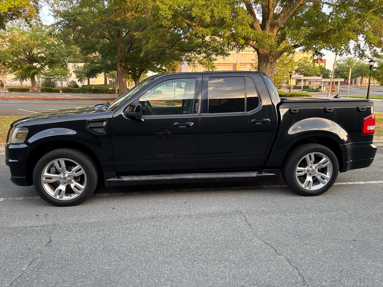 Ford Explorer Sport Trac Adrenalin 4WD 2010
