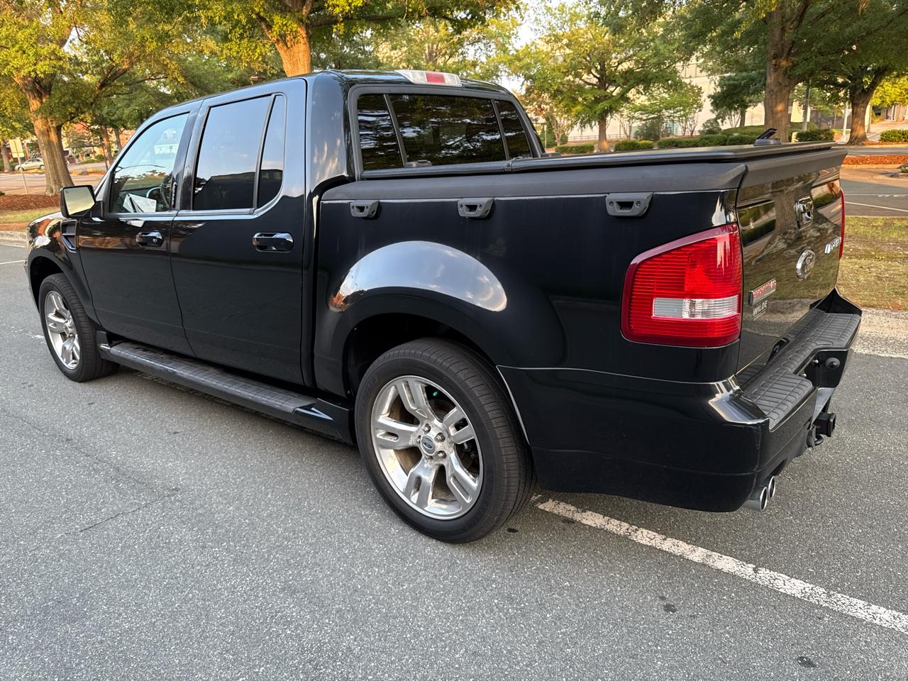 Ford Explorer Sport Trac Adrenalin 4WD 2010