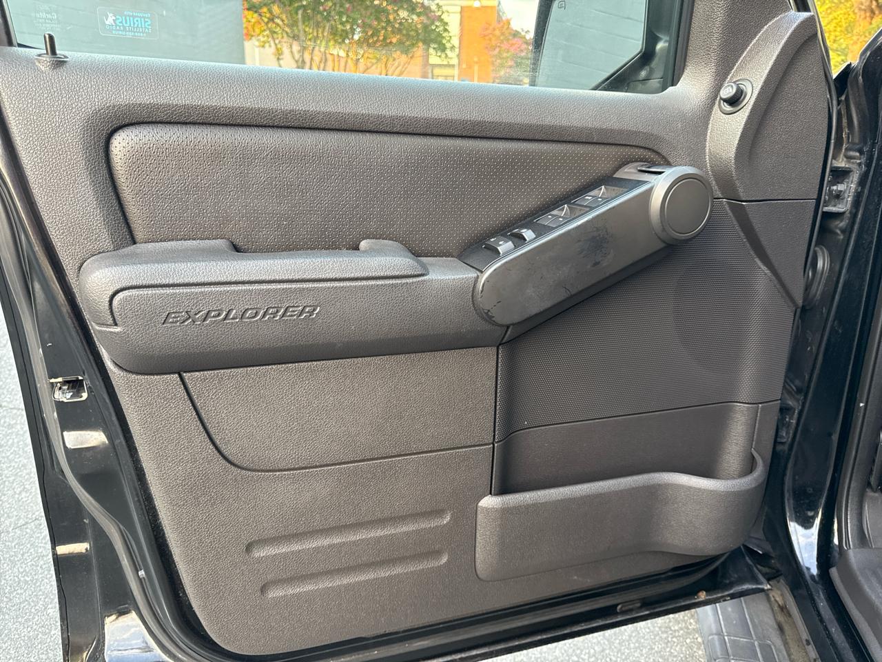 Ford Explorer Sport Trac Adrenalin 4WD 2010