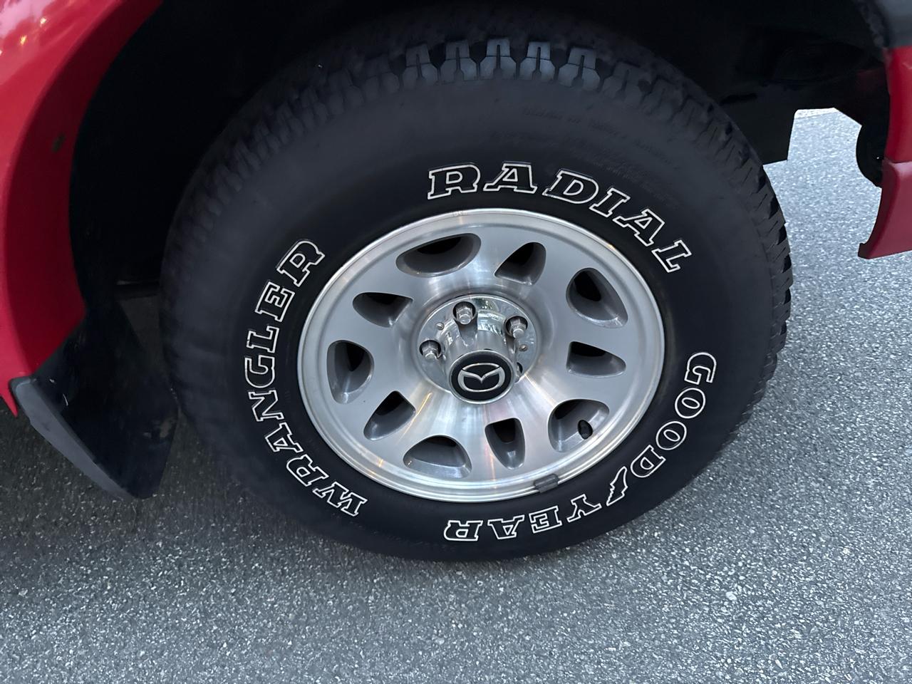 Mazda Truck B4000 Dual Sport 4 Cab Plus 2WD 2004
