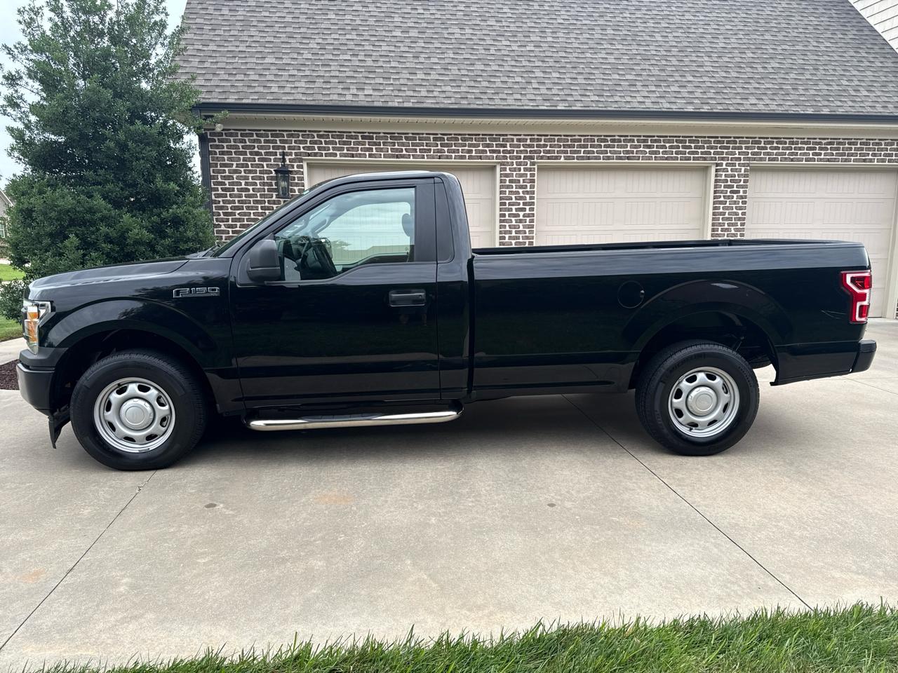 Ford F-150 XL 2WD Reg Cab 8' Box 2019