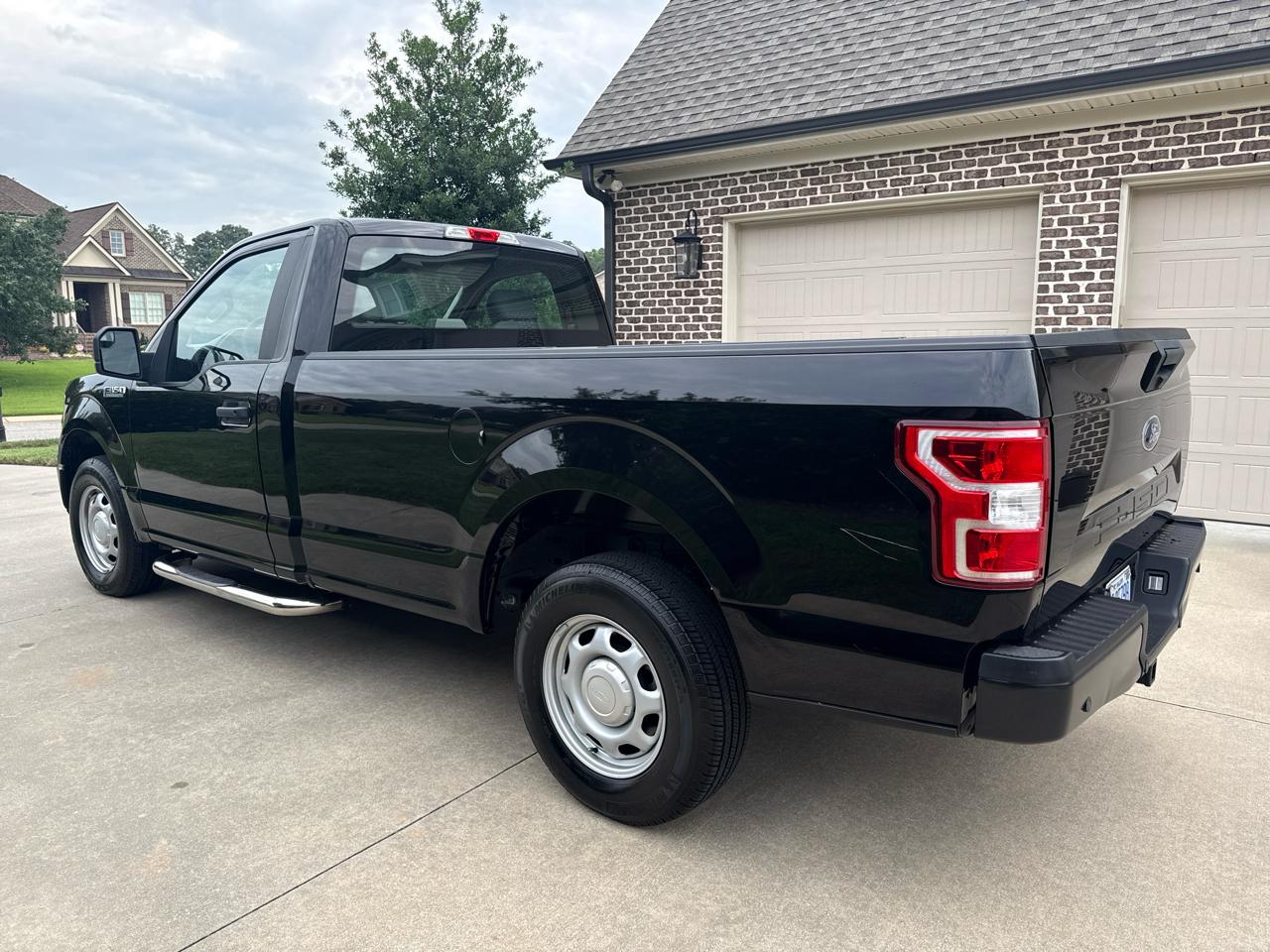 Ford F-150 XL 2WD Reg Cab 8' Box 2019