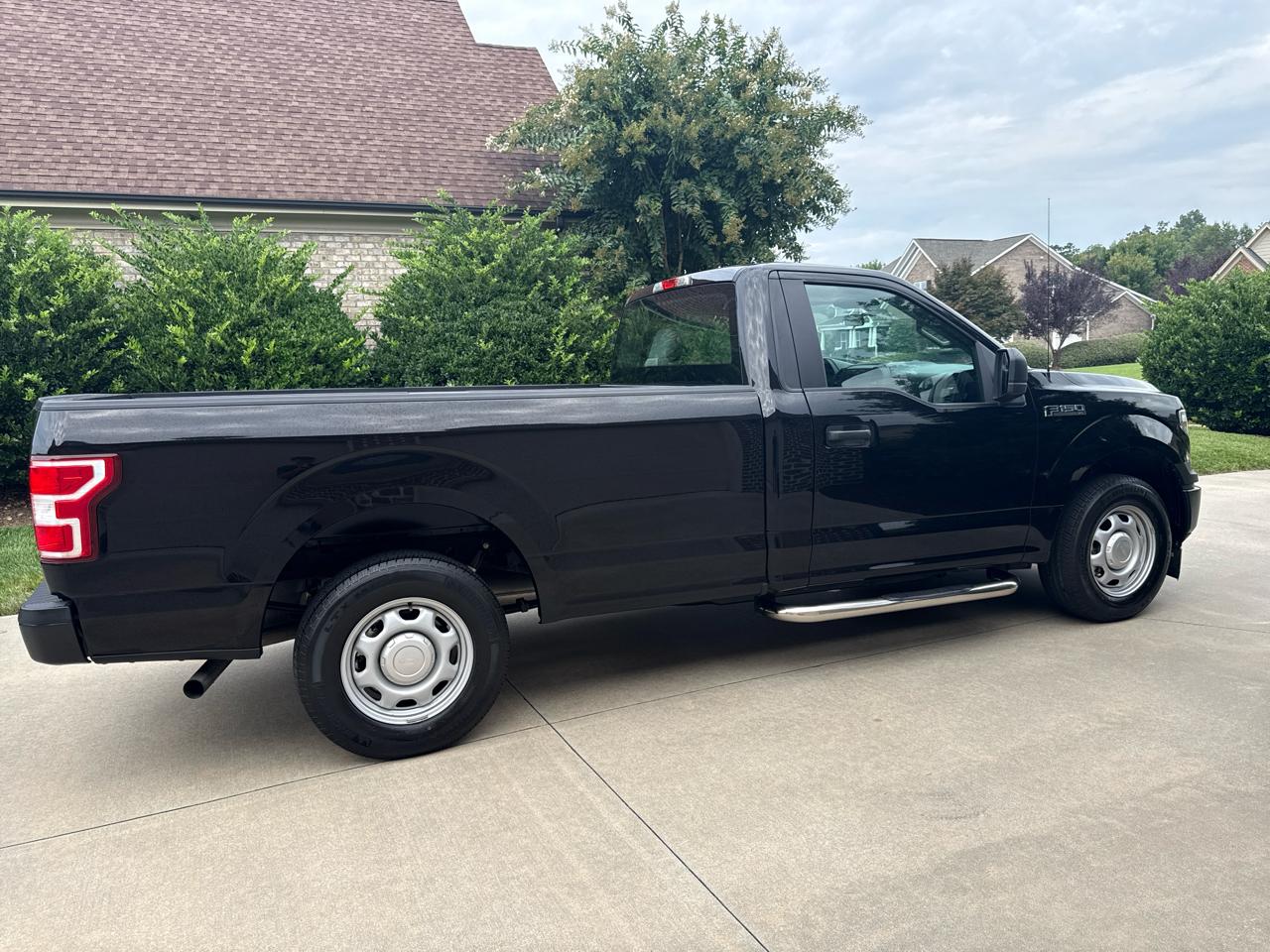 Ford F-150 XL 2WD Reg Cab 8' Box 2019