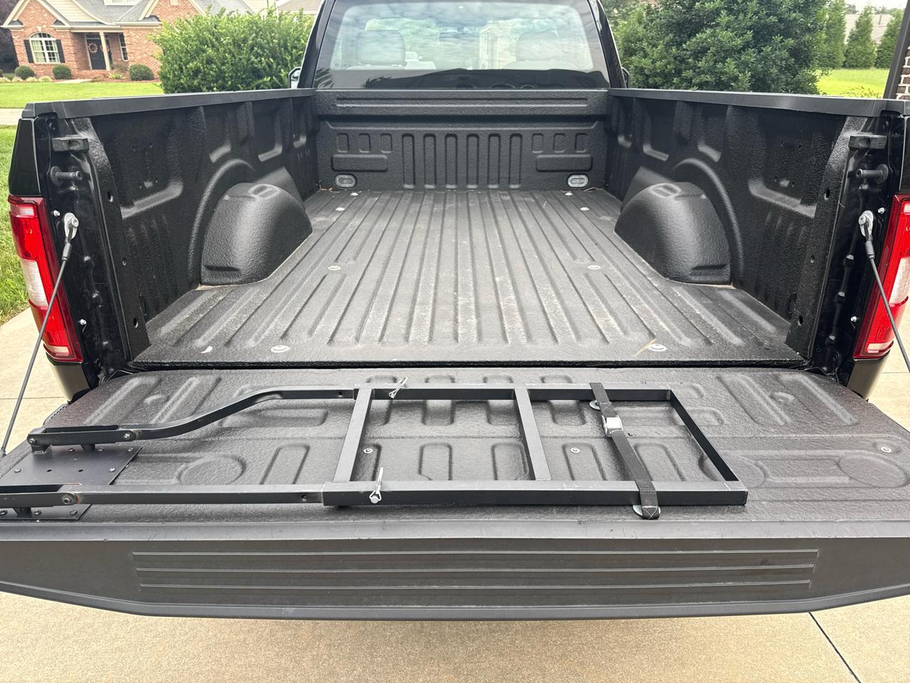 Ford F-150 XL 2WD Reg Cab 8' Box 2019