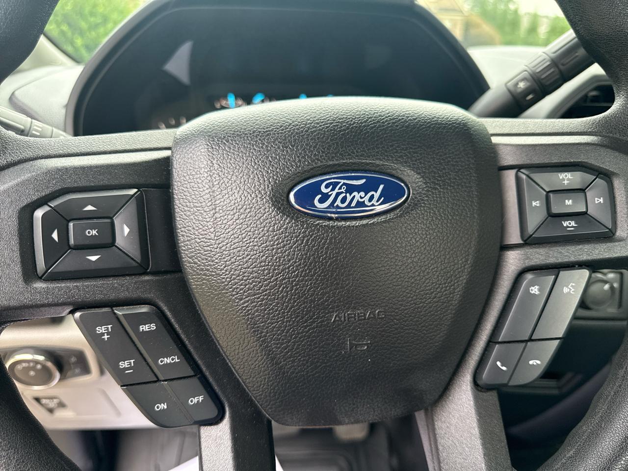 Ford F-150 XL 2WD Reg Cab 8' Box 2019
