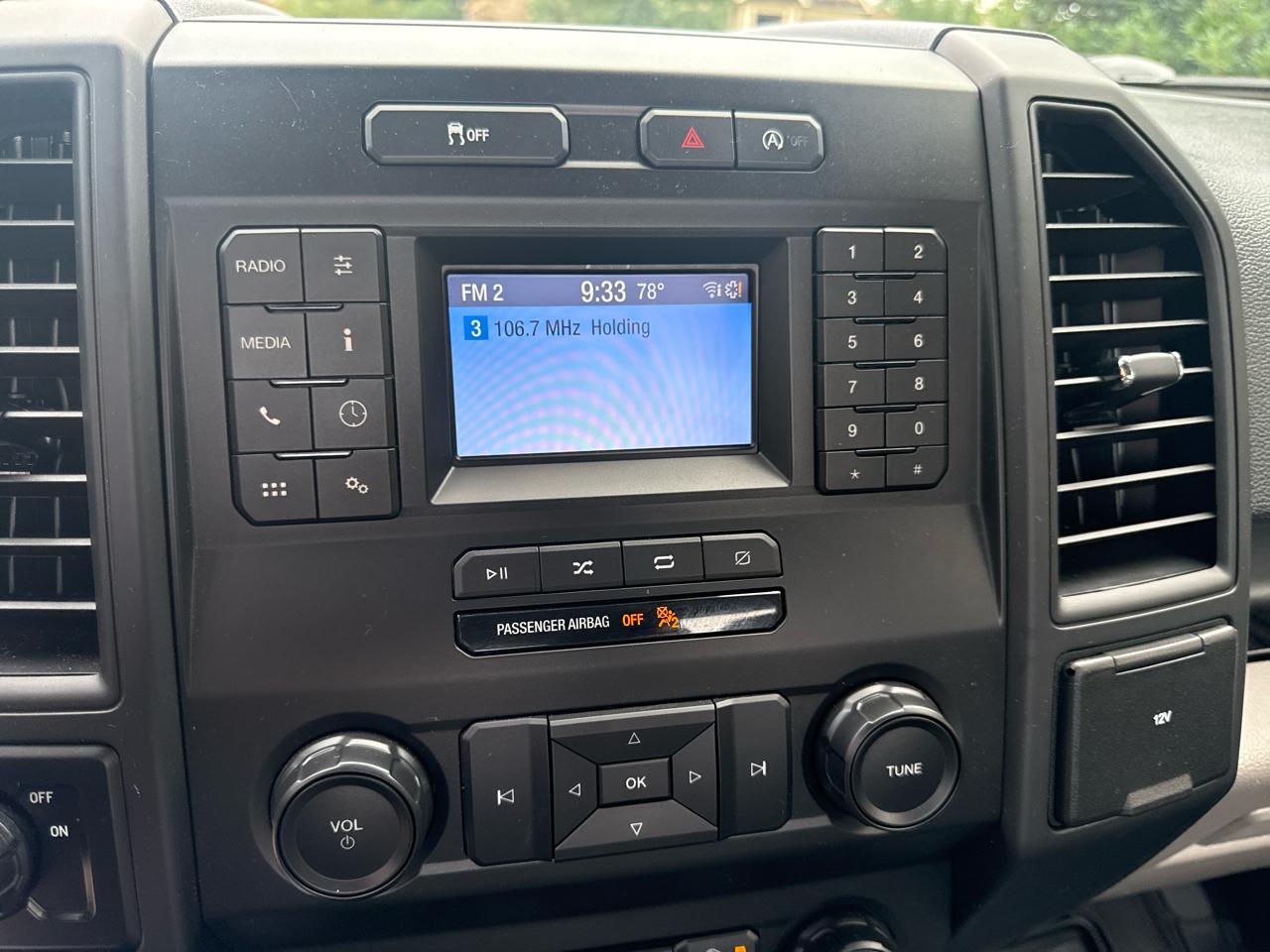 Ford F-150 XL 2WD Reg Cab 8' Box 2019