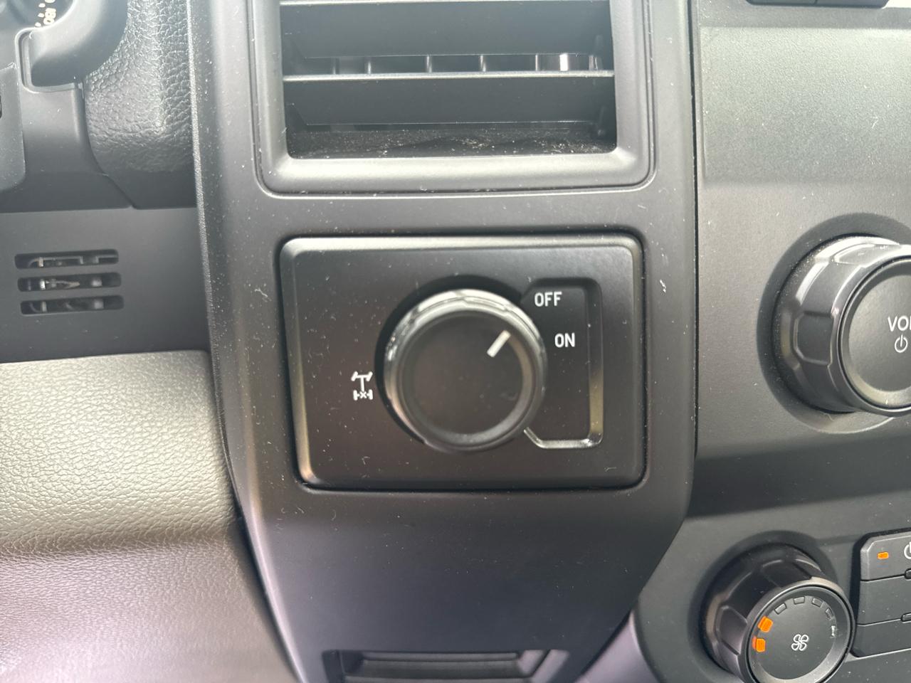 Ford F-150 XL 2WD Reg Cab 8' Box 2019