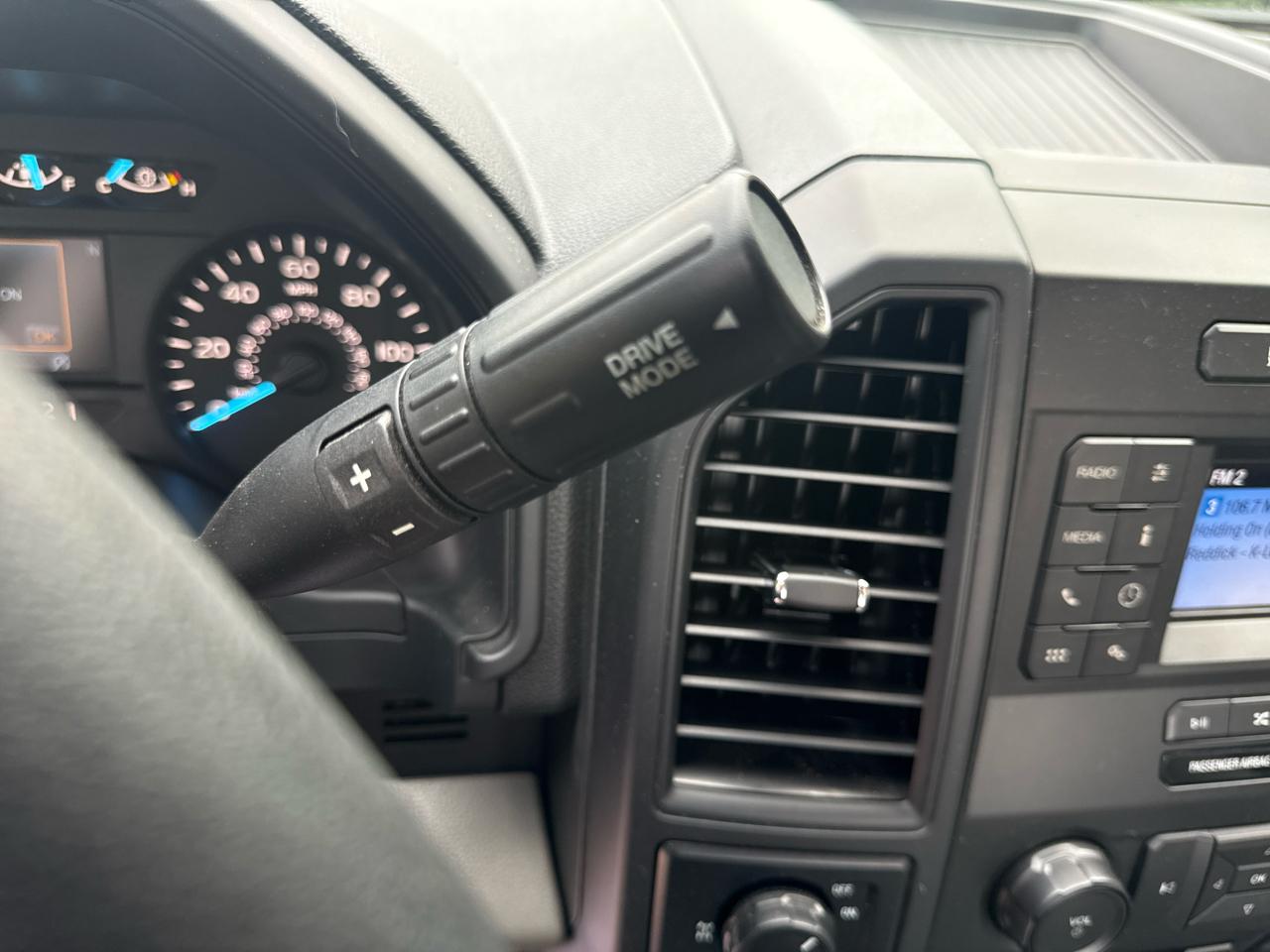 Ford F-150 XL 2WD Reg Cab 8' Box 2019