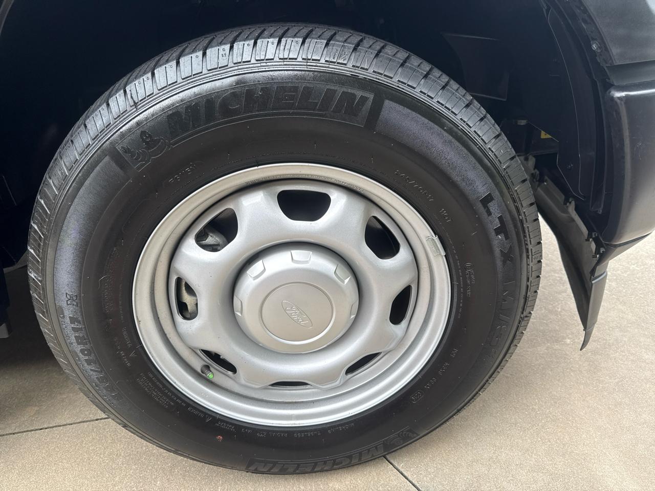 Ford F-150 XL 2WD Reg Cab 8' Box 2019