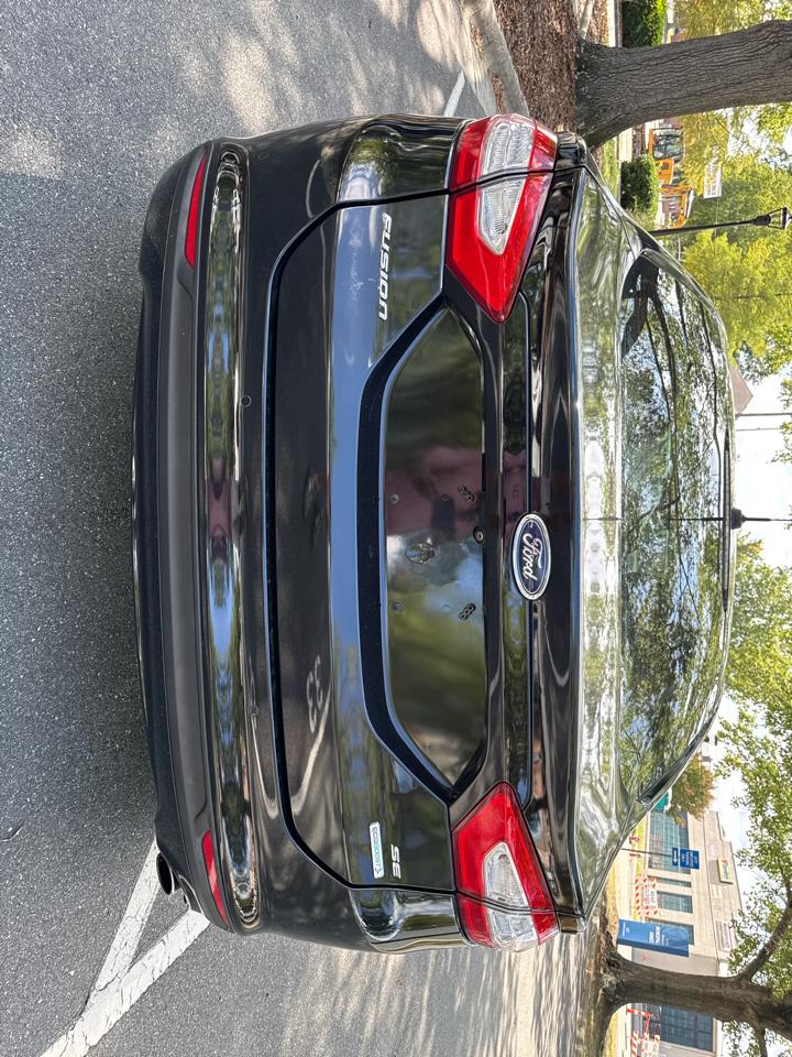 Ford Fusion SE 2016
