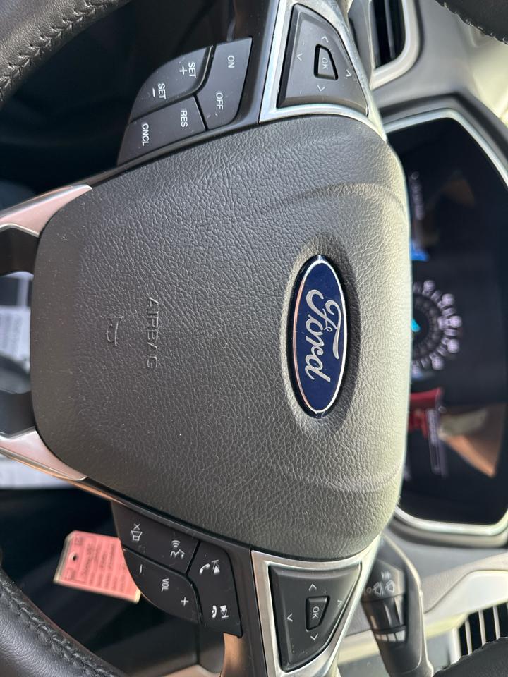 Ford Fusion SE 2016