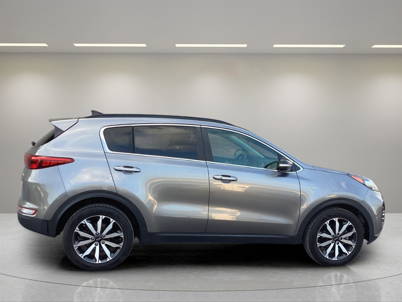 2019 Kia Sportage EX photo 2