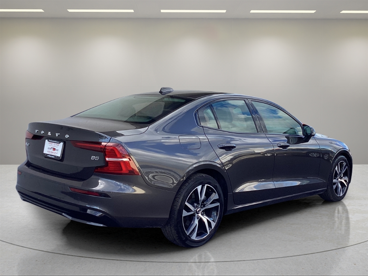 2024 Volvo S60 B5 Core photo 3