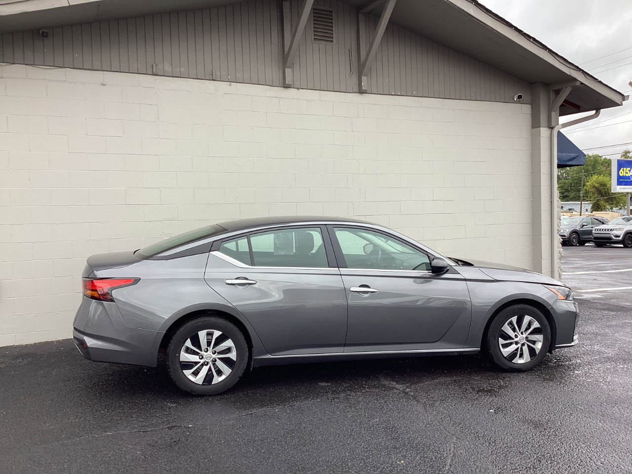 2024 Nissan Altima 2.5 S photo 2
