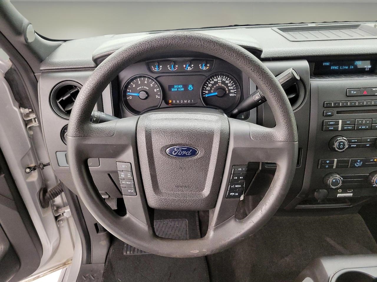 Ford F-150 STX SuperCab 2WD 2013