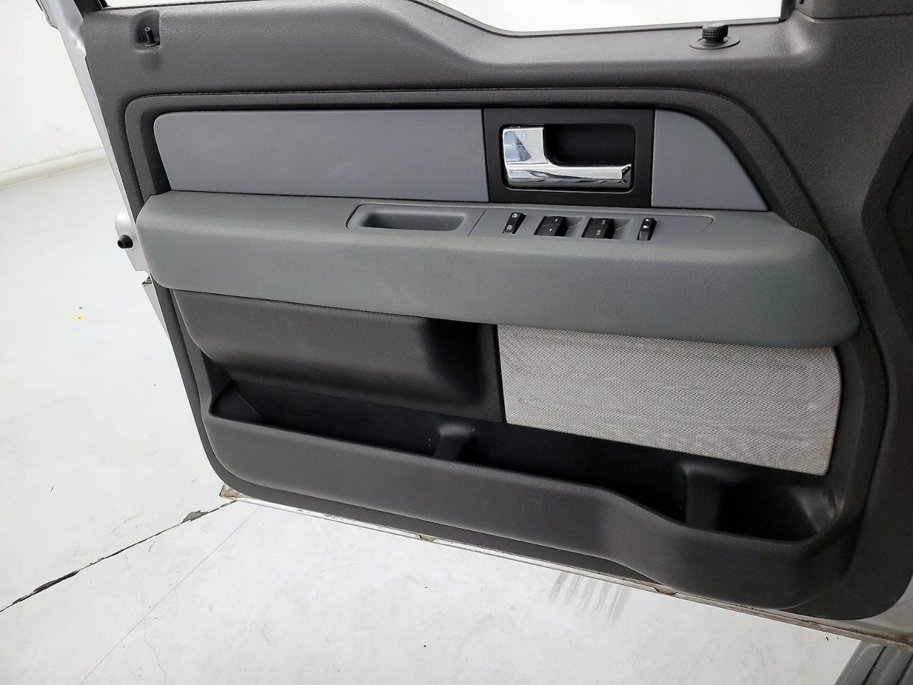 Ford F-150 STX SuperCab 2WD 2013