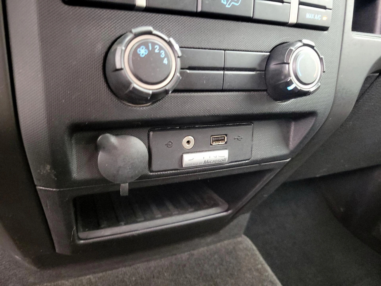 Ford F-150 STX SuperCab 2WD 2013