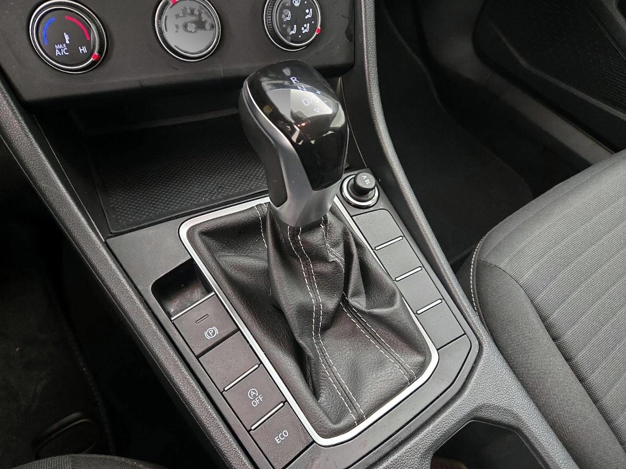 Volkswagen Jetta S 2025