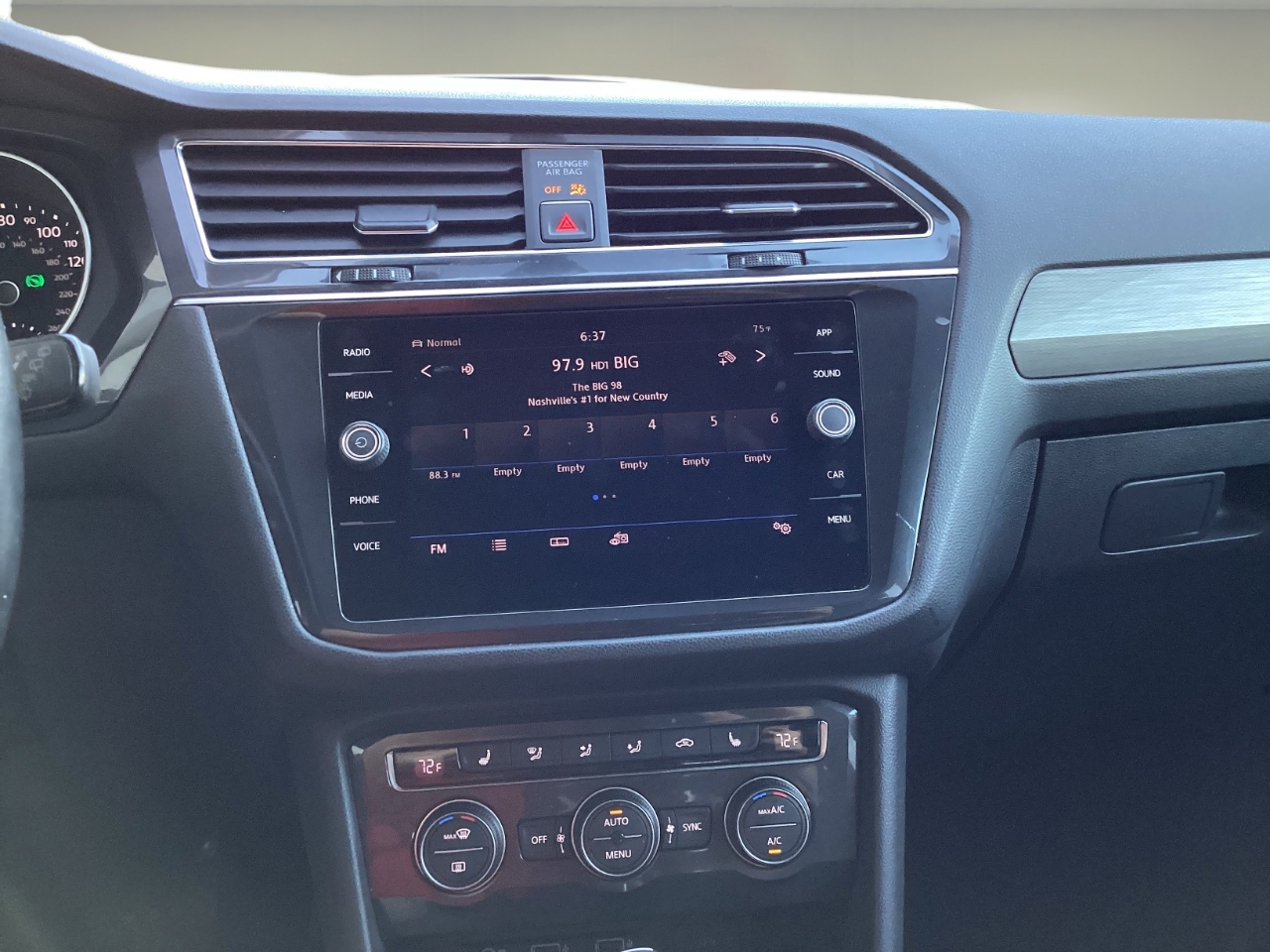 Volkswagen Tiguan SE 2020 Volkswagen Tiguan SE 2020