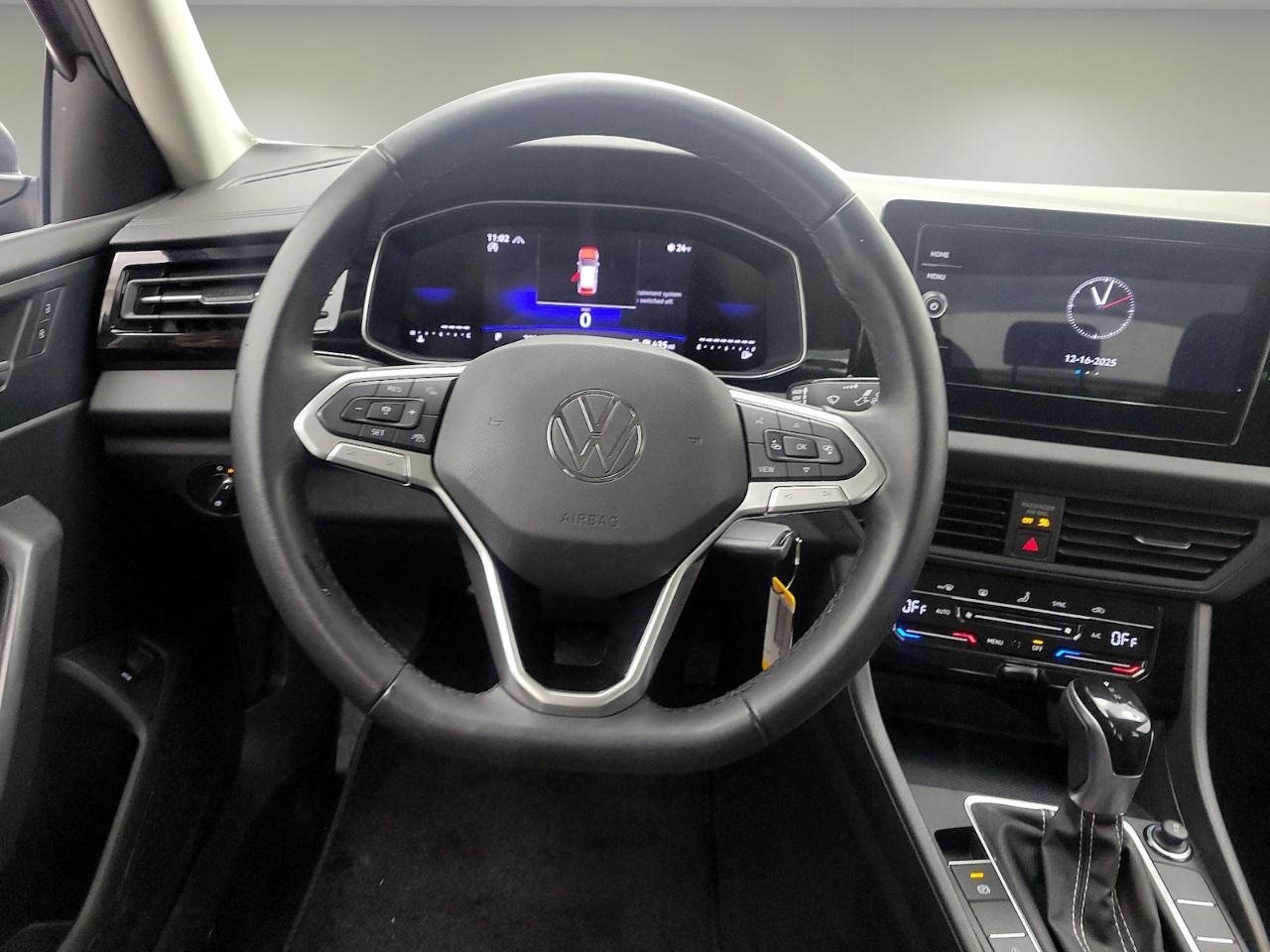 Volkswagen Jetta S 2025