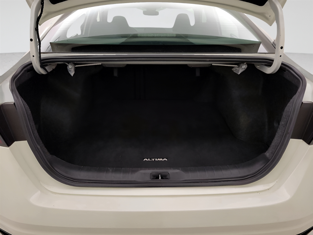 Nissan Altima 2.5 S 2025