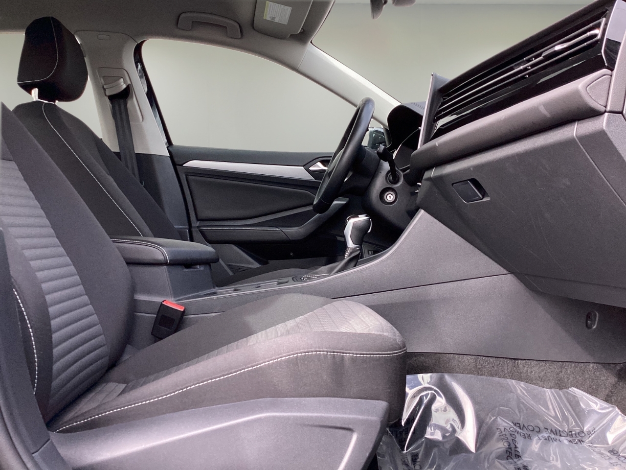 Volkswagen Jetta S 2025