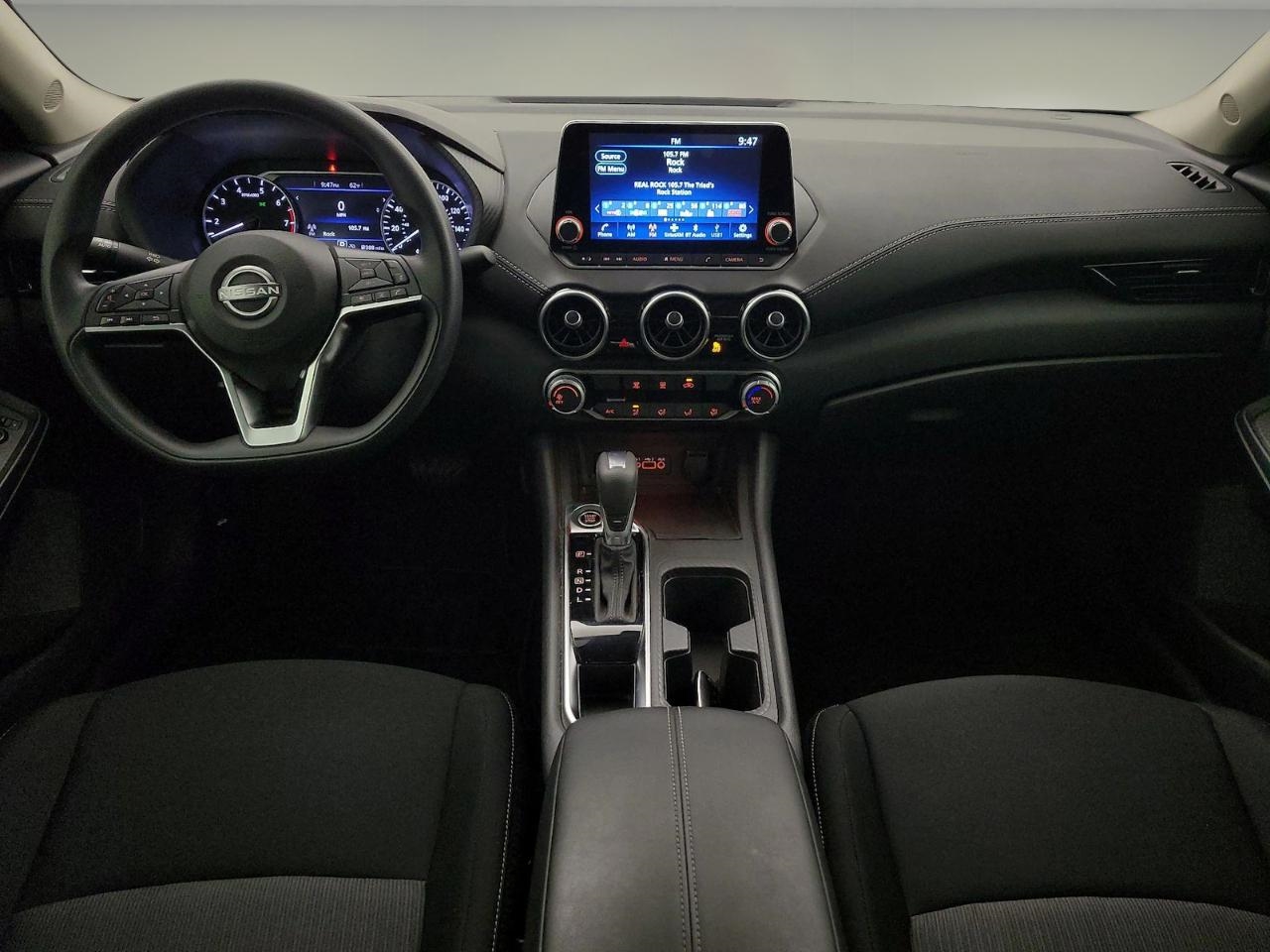 Nissan Sentra SV 2024