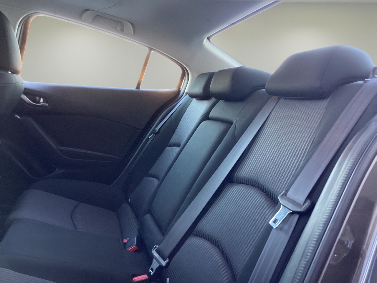 Mazda MAZDA3 I Grand Touring MT 4-Door 2016