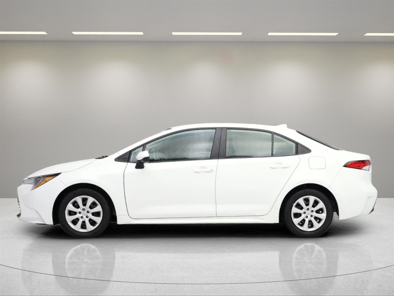 Toyota Corolla LE 2024