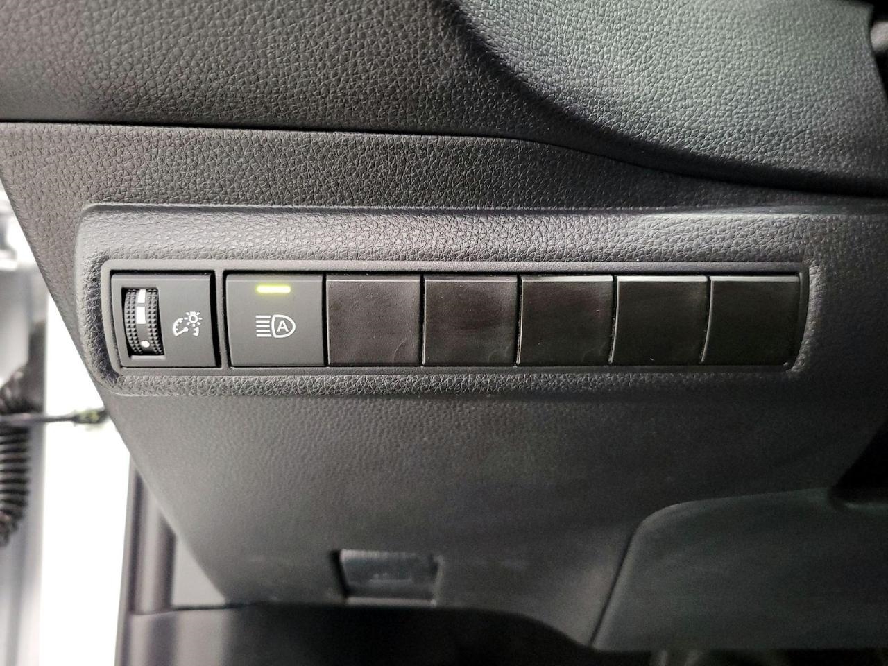 Toyota Corolla LE 2024