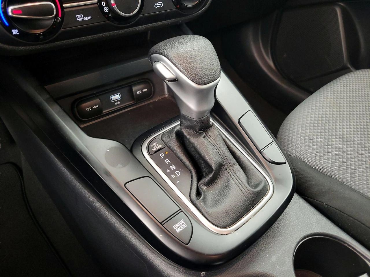 Kia Soul LX CVT 2024