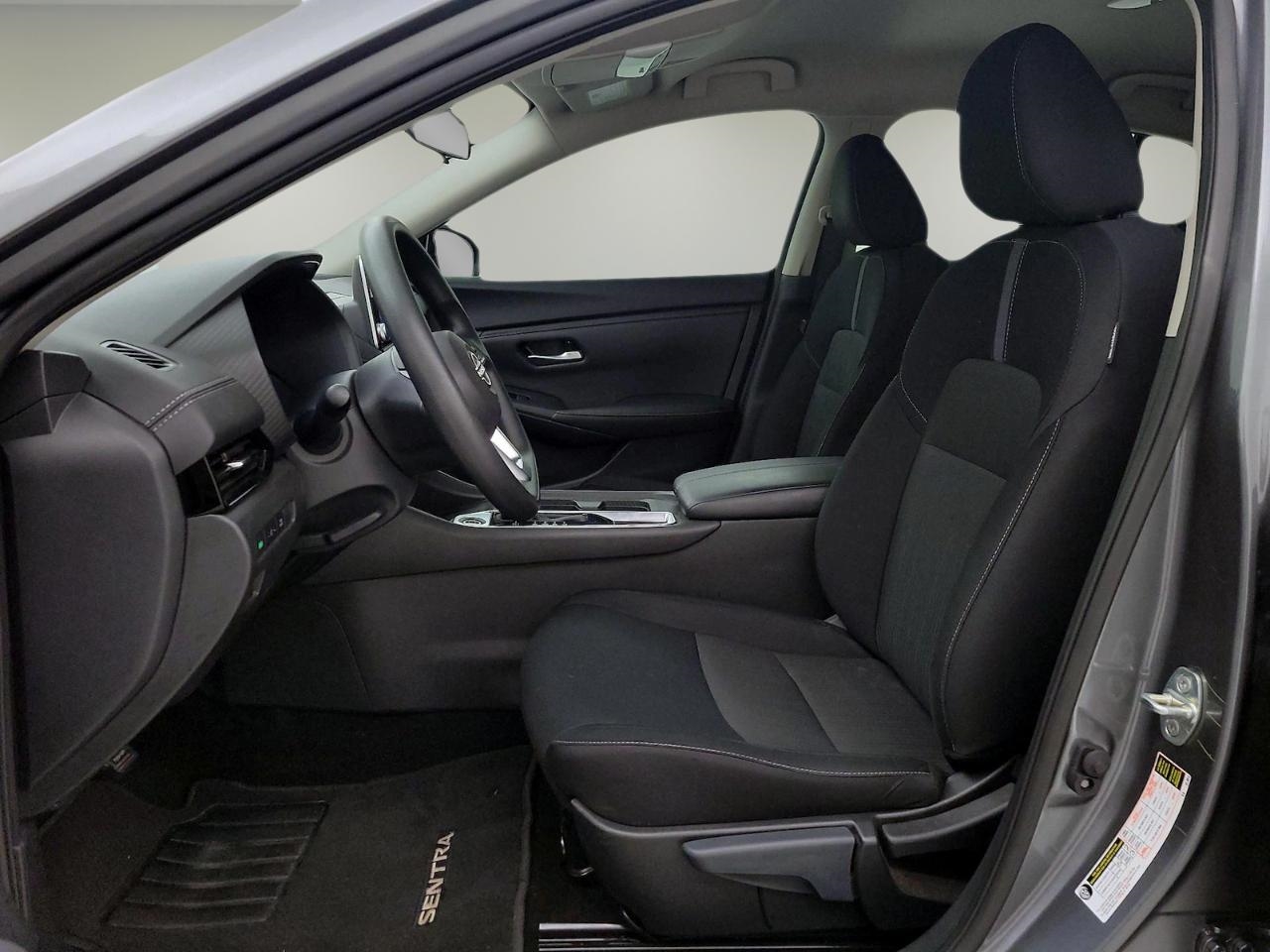 Nissan Sentra SV 2024