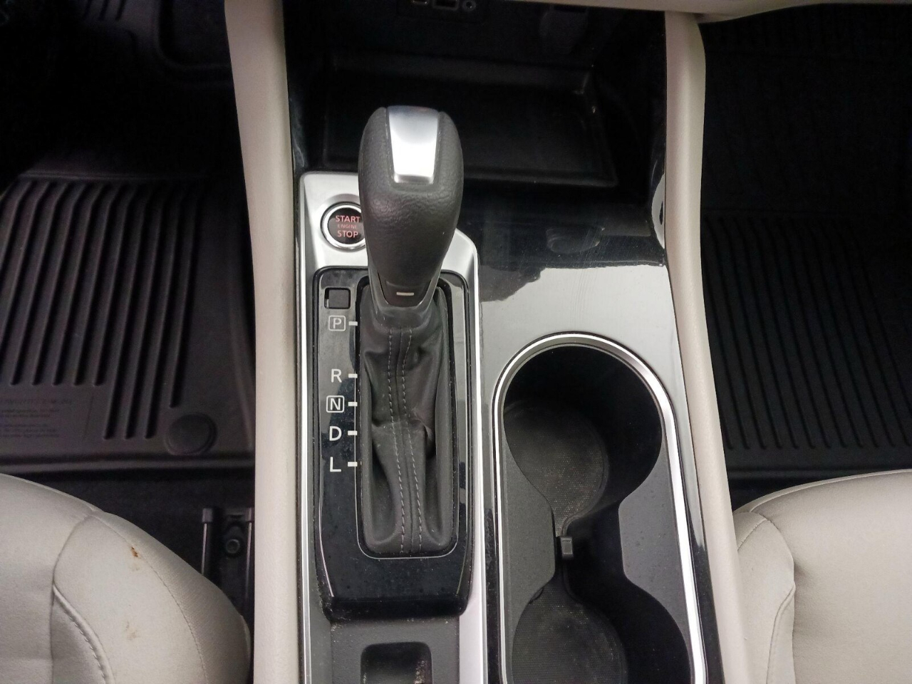 Nissan Altima 2.5 SV 2025