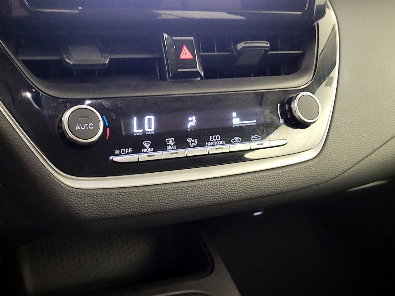 Toyota Corolla LE 2025